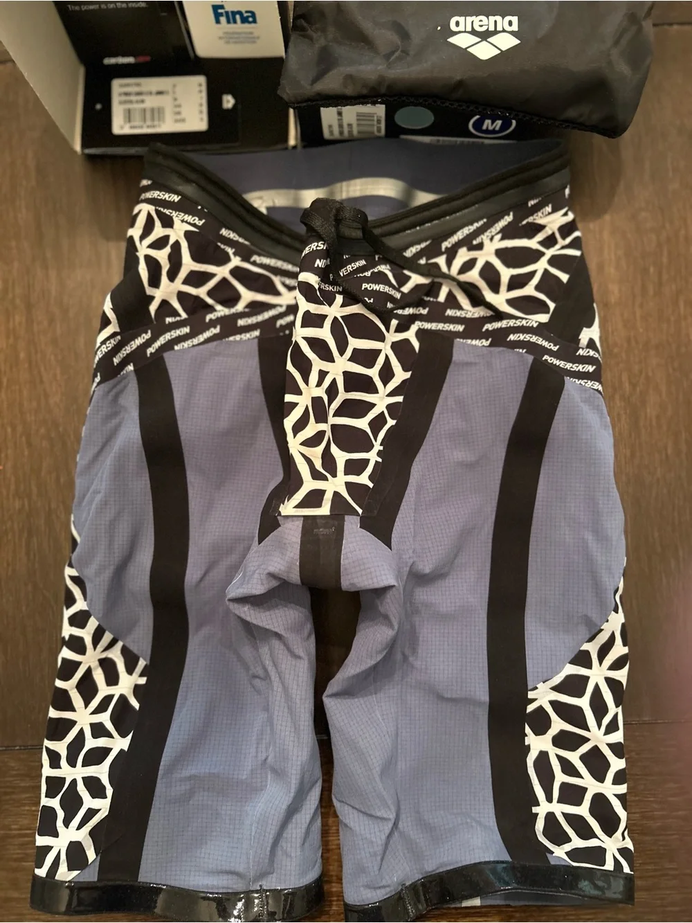 Brand NEW Men’s Arena Powerskin Carbon Ultra tech suit SIZE 32 / M